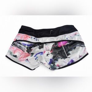 Lululemon Size 4 Running Shorts Abstract Print Black Waistband Zip Pocket